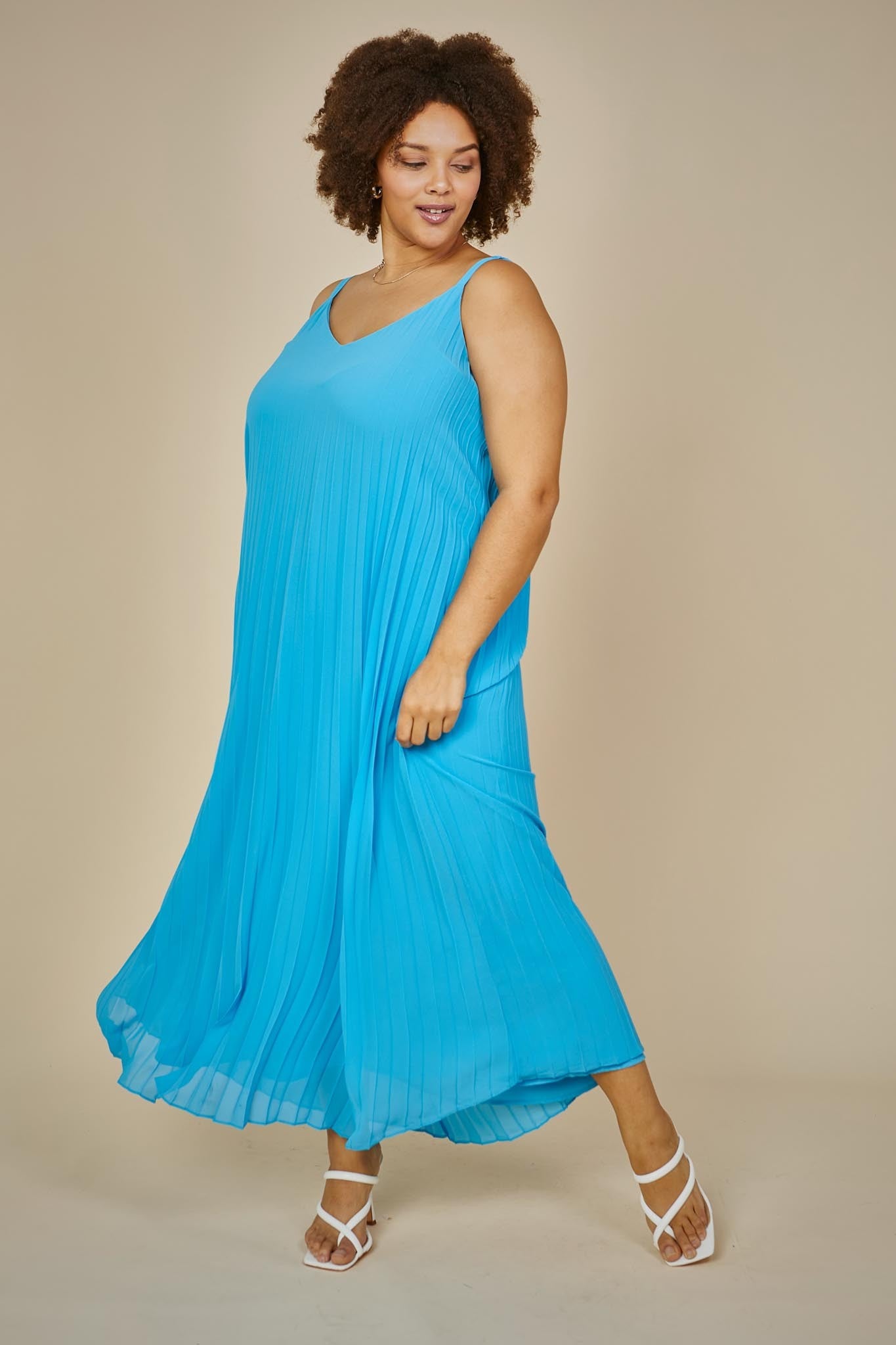 Sleeveless Pleated Maxi Dress Plus Size Vivid Blue 3X