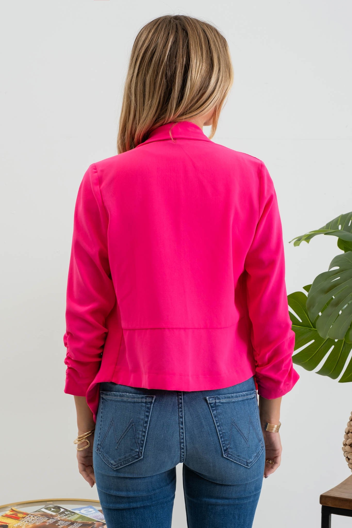 3/4 Ruched Sleeve Lightweight Blazer (Fuchsia)