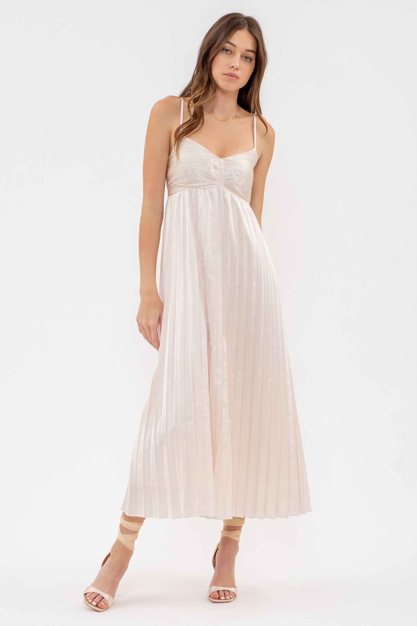 Sleeveless Empire Waist Pleated Midi Dress