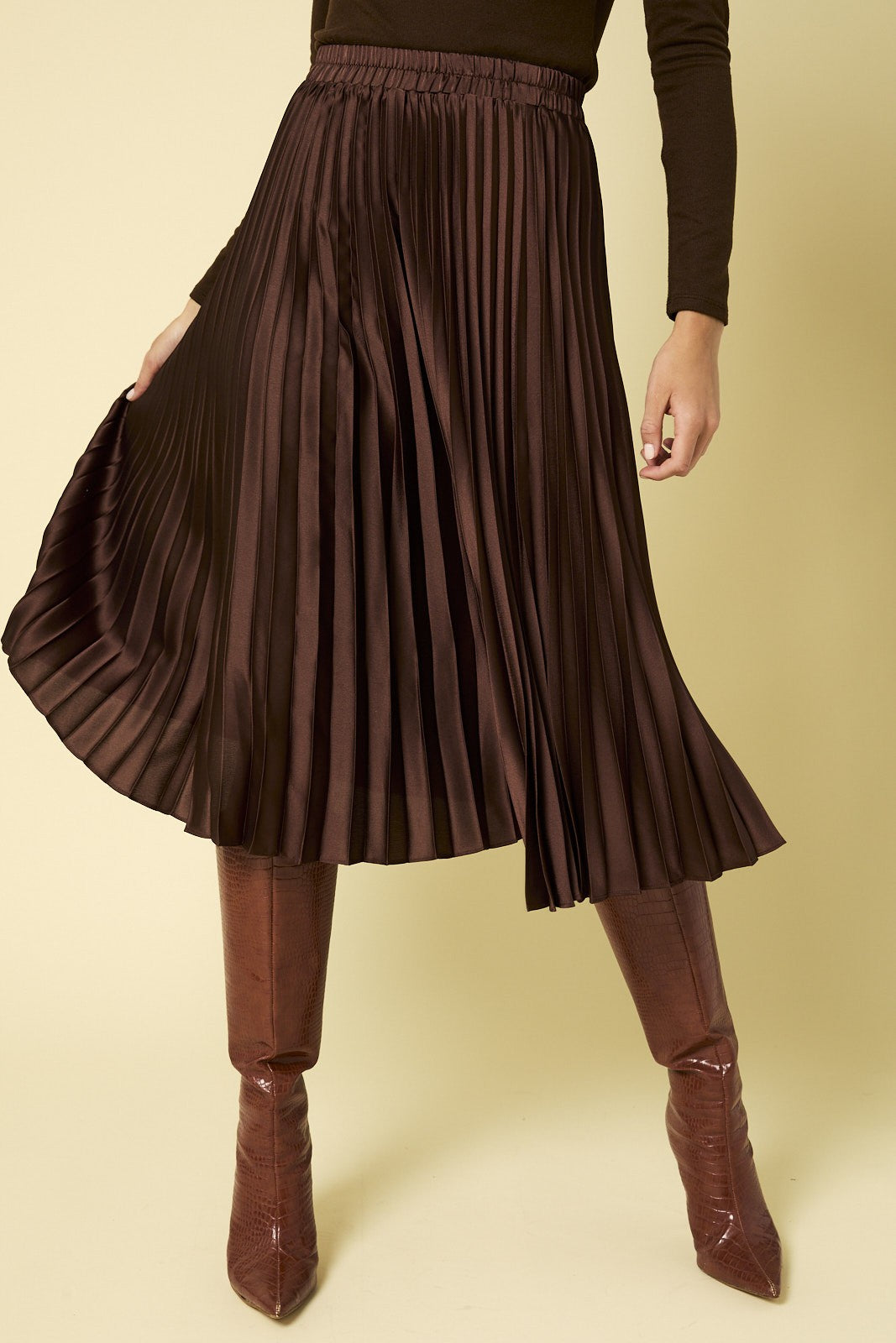 Pleated Elastic Waist Satin Skirt (Chocolate)