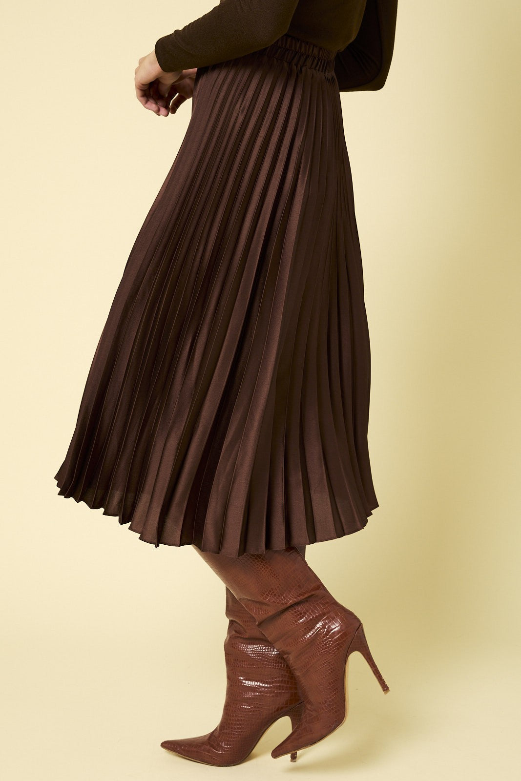 Pleated Elastic Waist Satin Skirt (Chocolate)