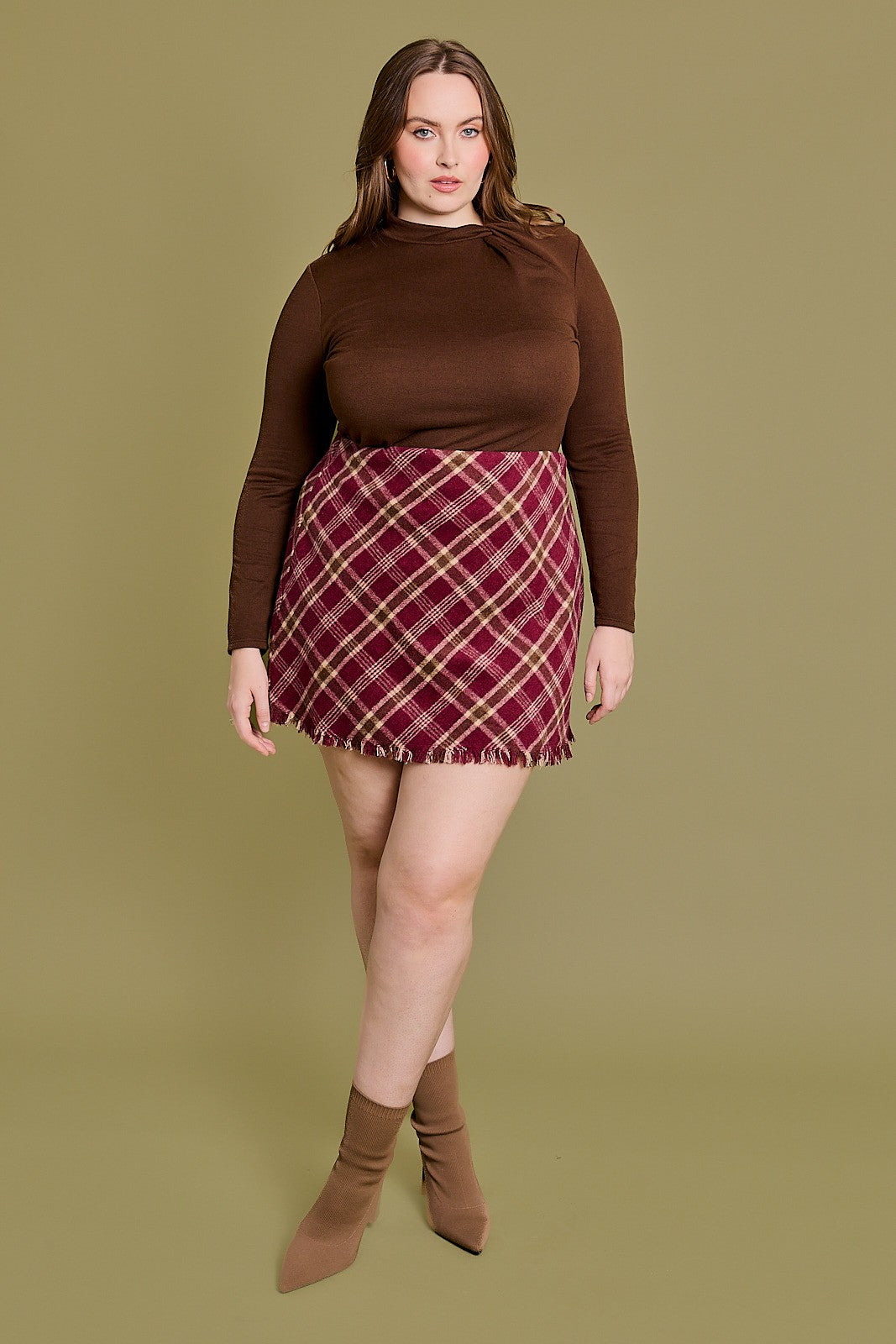 Bias Plaid Frayed Hem Mini Skirt (Plus Size)