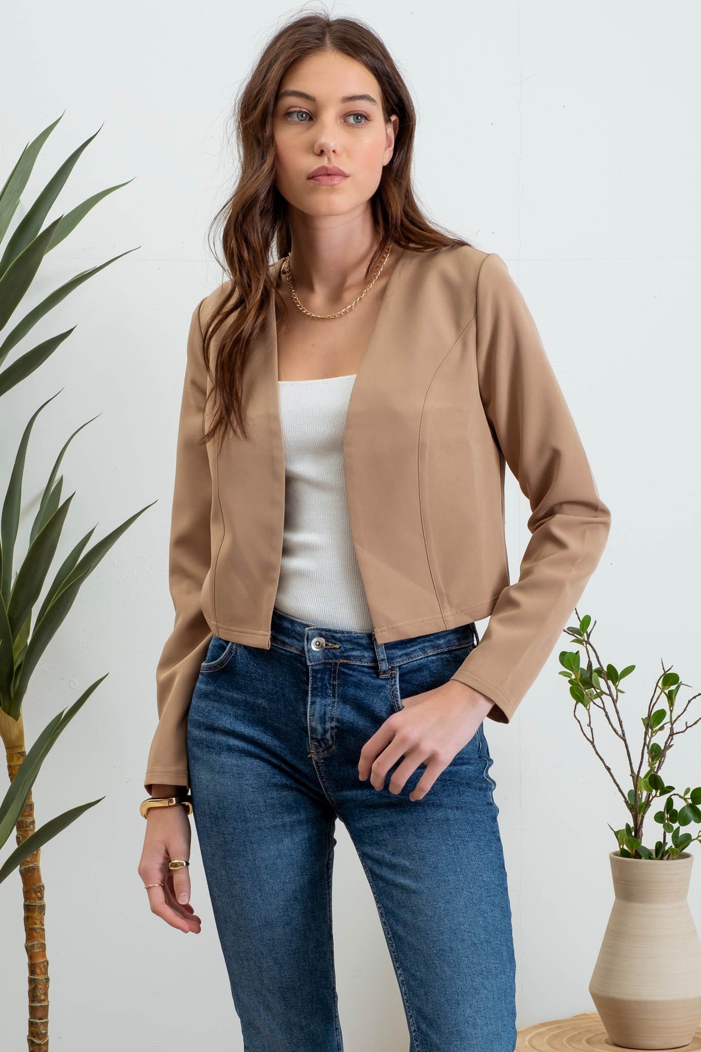 Cropped Collarless Long Sleeve Blazer (Khaki)