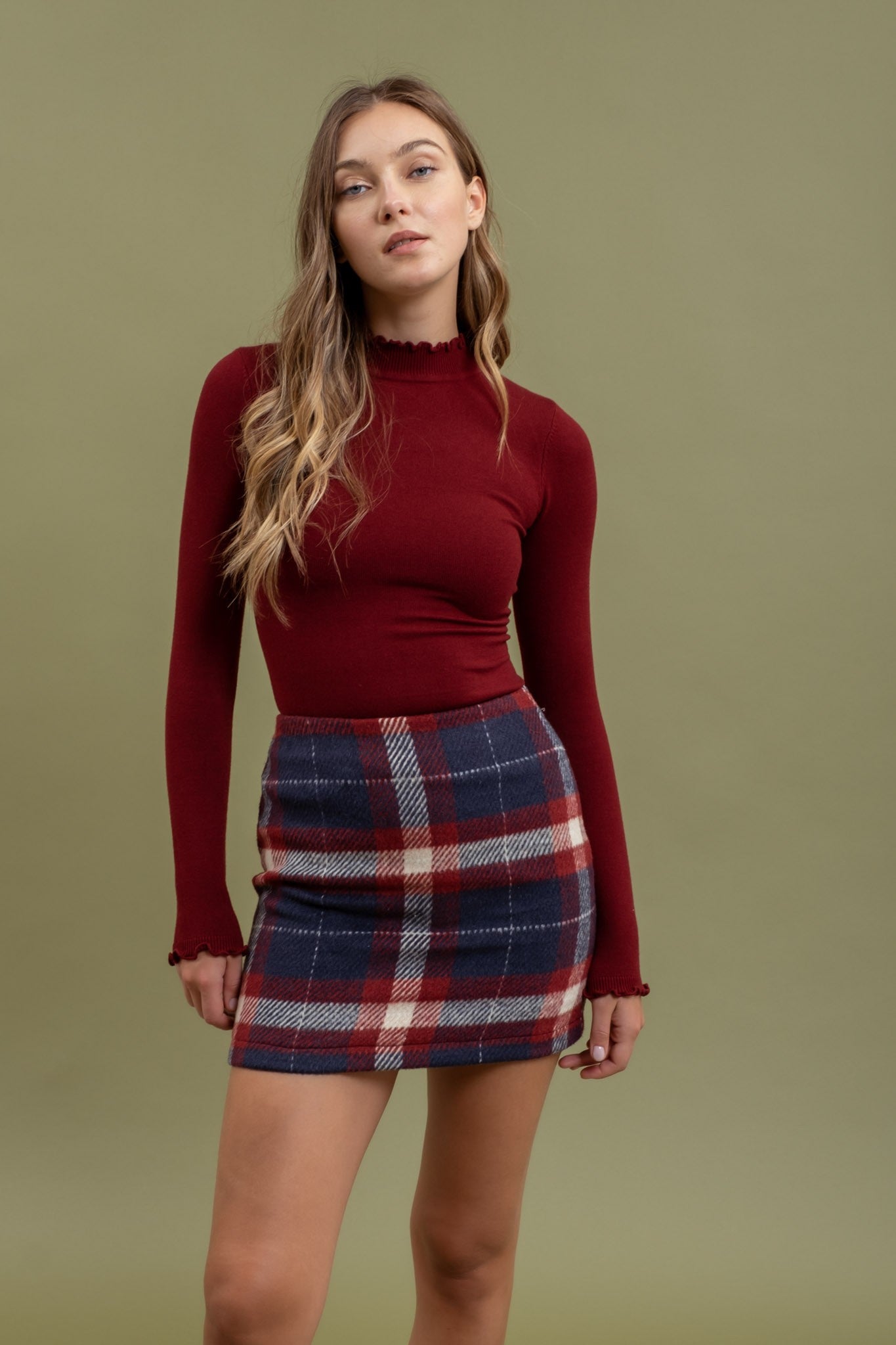 Lettuce Trim Mock Neck Lightweight Sweater (Oxblood)